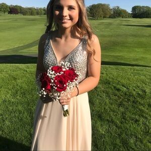 Beautiful prom dress!